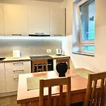 4friendscoresibrasov Z Apartman