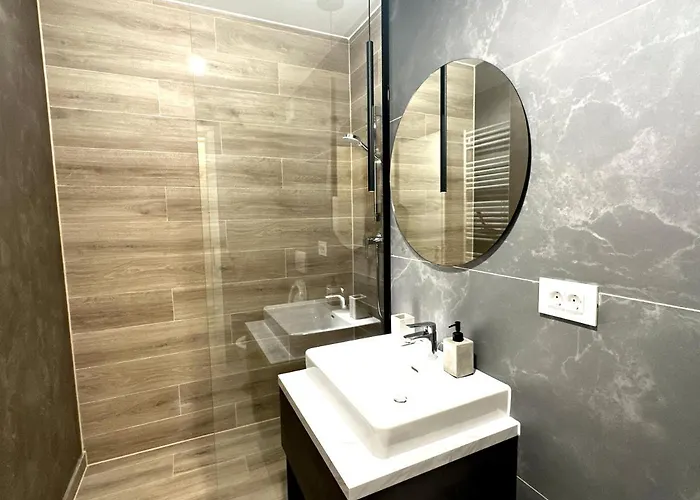 4friendscoresibrasov Z Apartment